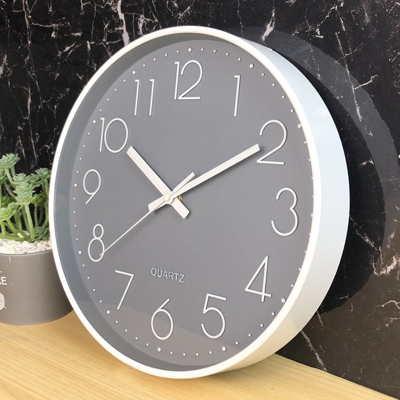 Nate Simple Elegant Wall Clock